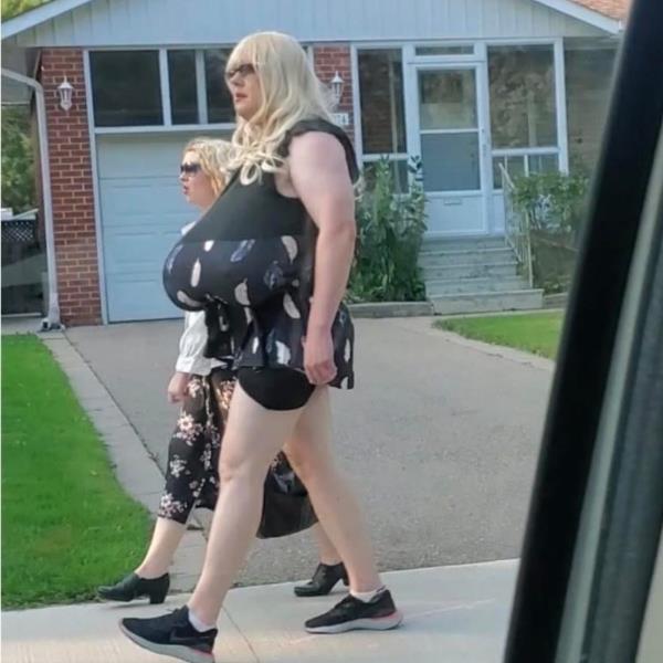 Kayla Lemiuex was spotted wearing her breasts again near Toro<em></em>nto a<em></em>bout two weeks ago, parents said