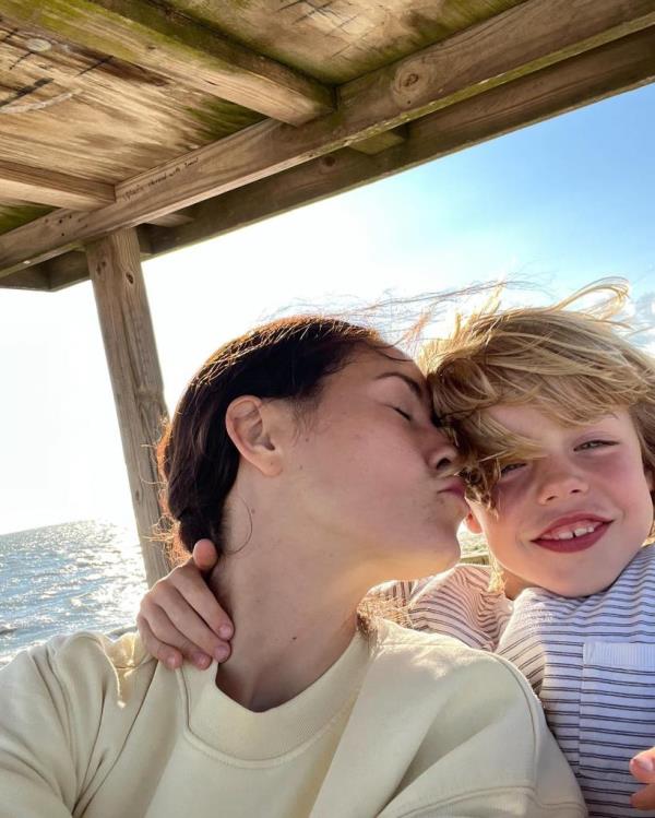 Melanie Hamrick and son Deveraux