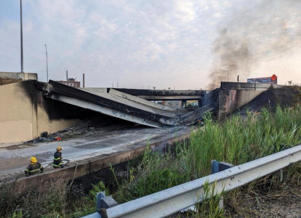 The flames caused the northbound overpass to collapse and the southbound lanes to suffer severe damage. 