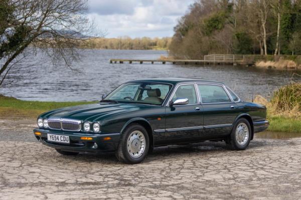 A photo of the Daimler Majestic. It was finished in British Racing Green