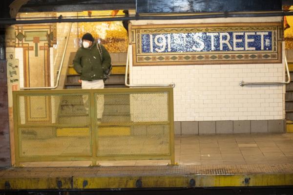 Washington Heights station safety barriers. 