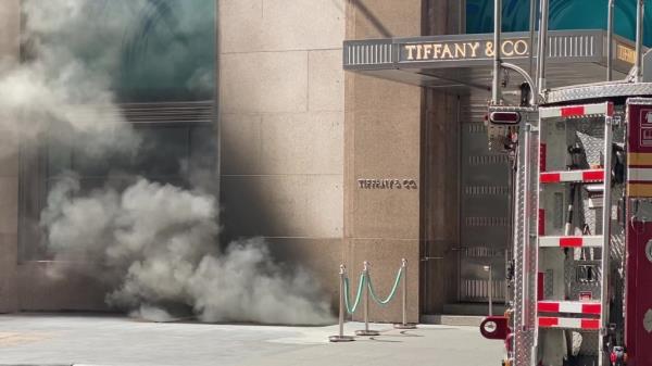 According to the FDNY, no smoke entered the store or the building's ba<em></em>sement.