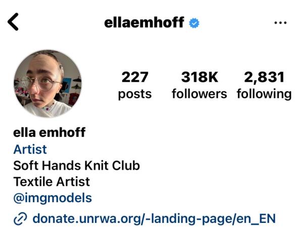 Ella Emhoff's Instagram profile, which includes a l<em></em>ink to do<em></em>nate to unrwa