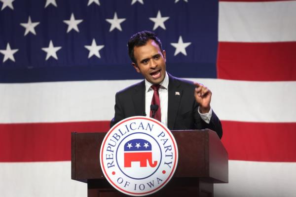 Entrepreneur Vivek Ramaswamy also took a strong stance against the feds while defending Trump, who he vowed to pardon over this indictment if elected.