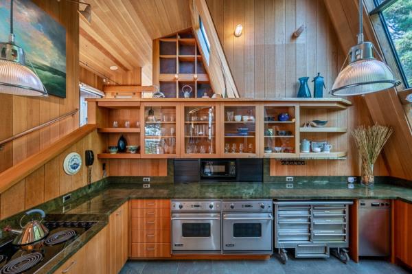 The kitchen.