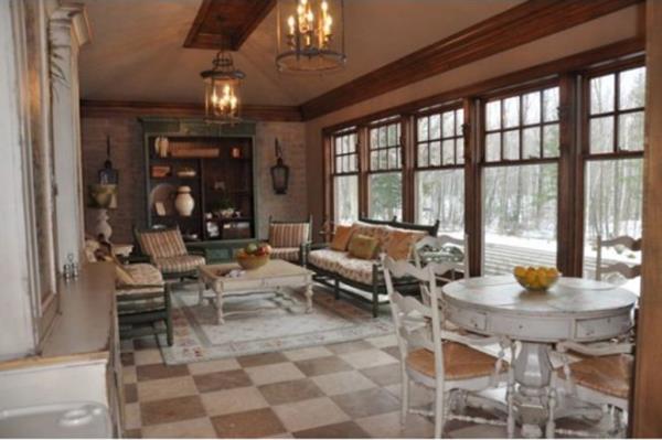 Aaron Rodgers' Oneida, Wisco<em></em>nsin home is situated on 5.35 acres. 