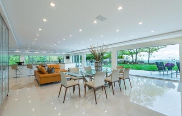 The dining area.