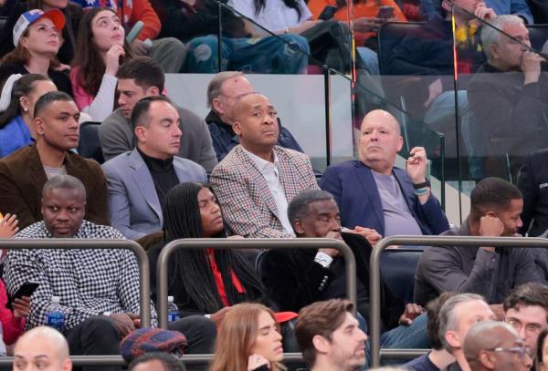 Leon Rose (r.) and the Knicks brass could make another big move at the trade deadline if Knicks keep excelling.