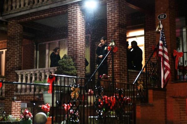 Cops outside Bay Ridge home wher<em></em>e woman was killed.