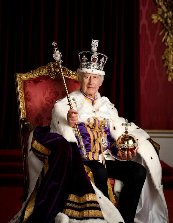 “It’s almost like, ok, well he's just sort of... I don't want to say, filling in, it's sort of the sandwich between the Queen and Prince William, the filling,