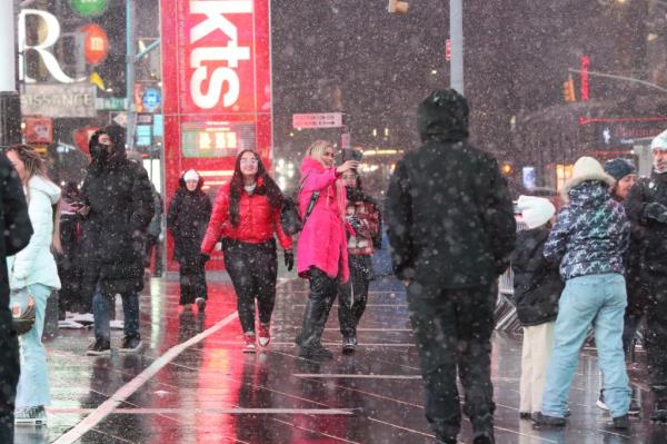 The winter storm is expected to bring a stro<em></em>nger punch into the morning