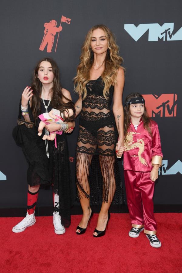'Sopranos' star Drea de Matteo put son 'in his place' over her o<em></em>nlyFans career: 'Wouldn’t have that s--t if mommy didn’t show her a--'