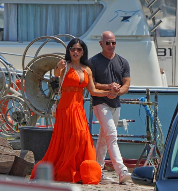 Sanchez and Bezos sighted in port in the South of France, a popular destination for the yacht crowd.