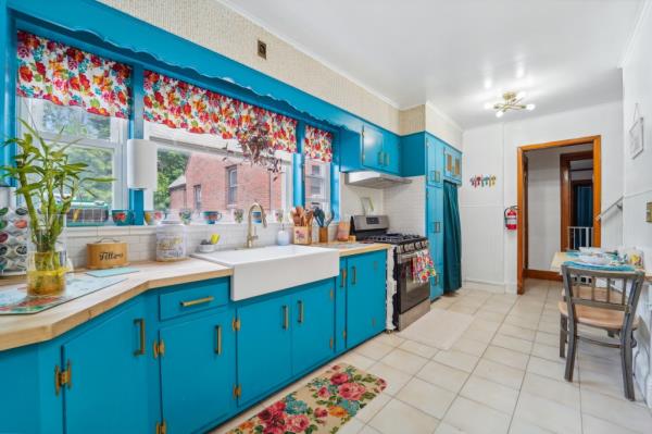 The kitchen. 