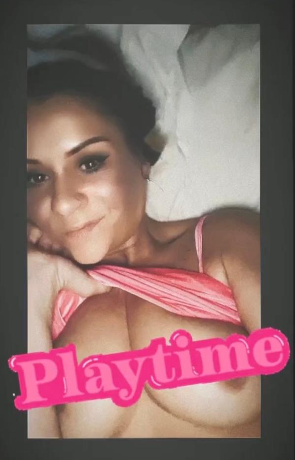 Amanda Stamper, 33, in an undated social media photo.