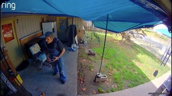 A witness also claimed seeing 65-year-old handyman and veteran Michael Gray bleeding out and yelled for Jimerson to call 911. 