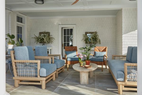 Southern charm on the patio