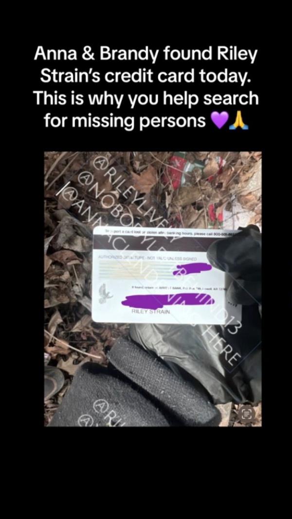 Chris Dingman, a family friend and spokesperson for the Strain family, co<em></em>nfirmed that the 22-year-old's card was found Sunday under a pile of leaves near Gay Street and the Cumberland River.</p>

<p>　　