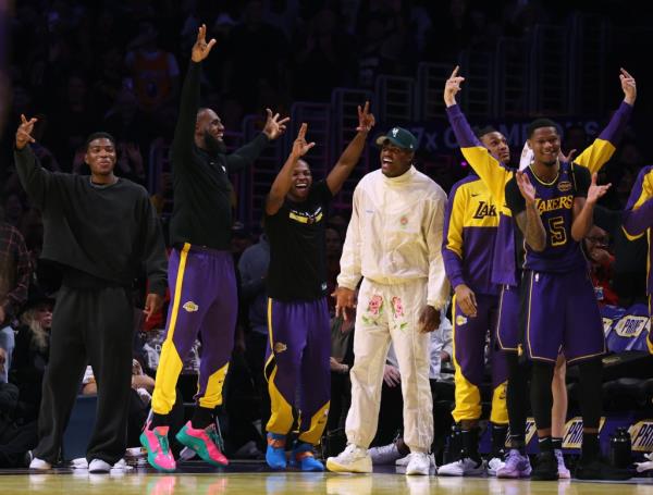 The Lakers bench was going wild for Knecht. 