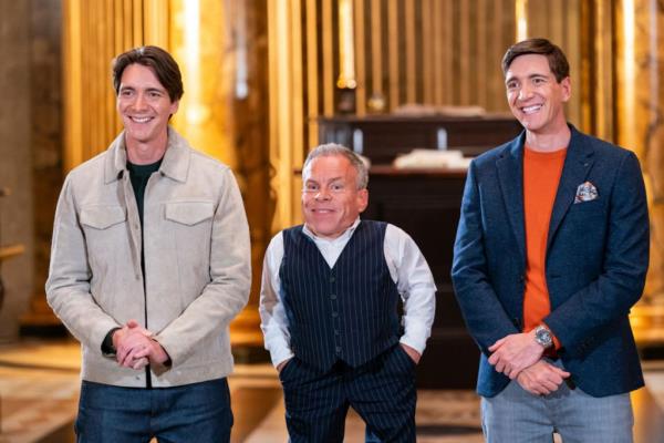 James Phelps (left), Warwick Davis, and Oliver Phelps on 