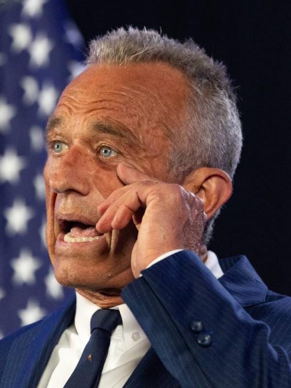 Robert F. Kennedy Jr., independent presidential candidate, speaking at Renaissance Phoenix Downtown on Aug. 23, 2024