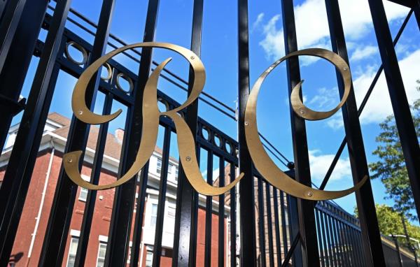 Rolando Vazquez, a homeless 44-year-old artist,