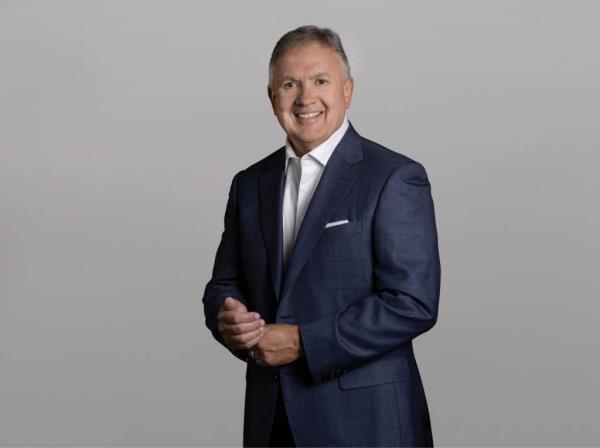 President and CEO of Tyson Foods, Do<em></em>nnie D. King, in a suit.