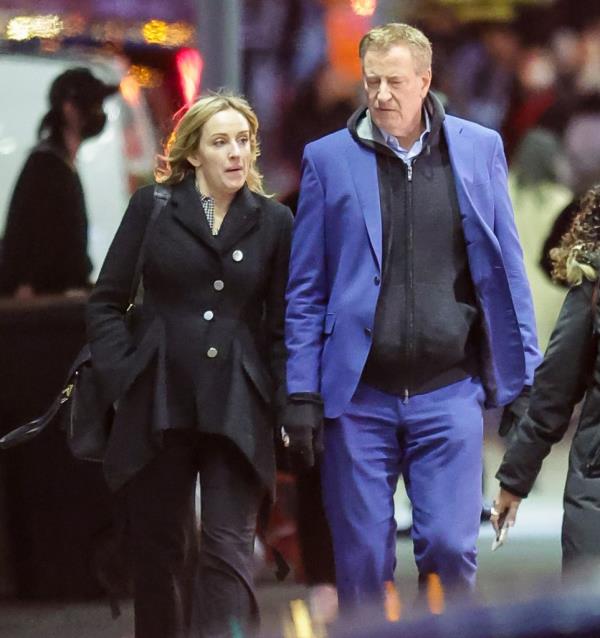 Former mayor Bill de Blasio holding hands with married flame Kristy Stark.