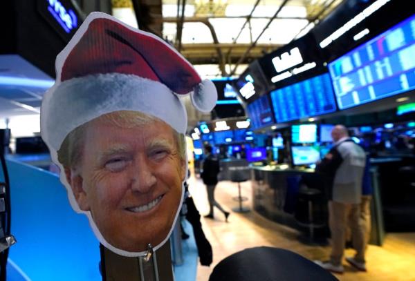 An image of US President-elect Do<em></em>nald Trump is displayed at the NYSE.