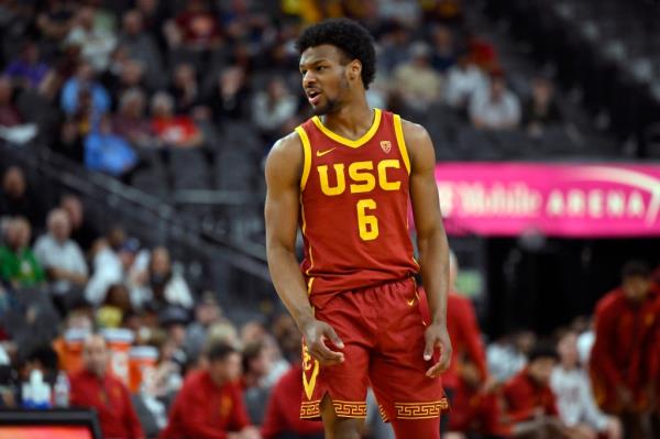 Bro<em></em>nny James played for USC this past season.