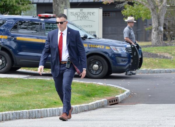 Former judge commits suicide. 