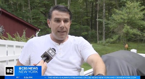 Damiani is seen describing the scary bear encounter.