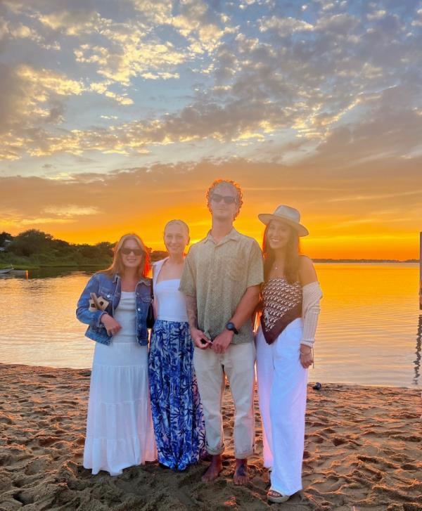 Daniel Penny poses with his sisters Jackie, Taylor and Katie.