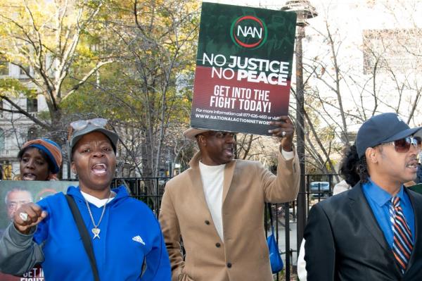 Protesters outside of the courthouse.